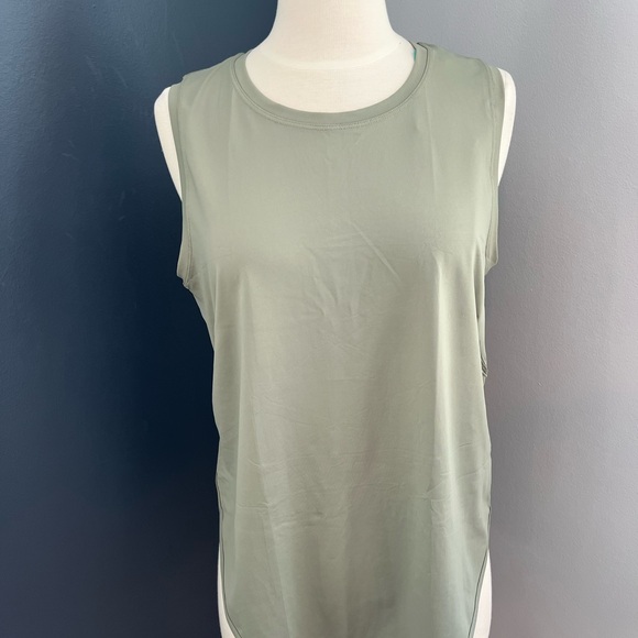 Joyspels Tops - NWT Joyspels Sage Green Athletic Tank Size M